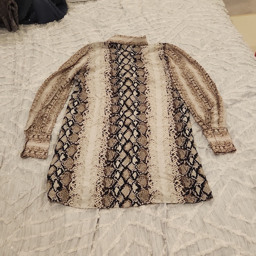 Gorgeous JoieTalma Snake Print Shirt Dress size XS! Excellent condition! - Picture 10 of 10